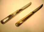 Retracting Knives: Retractable blade mechanism, made on the milling machine in brass and steel